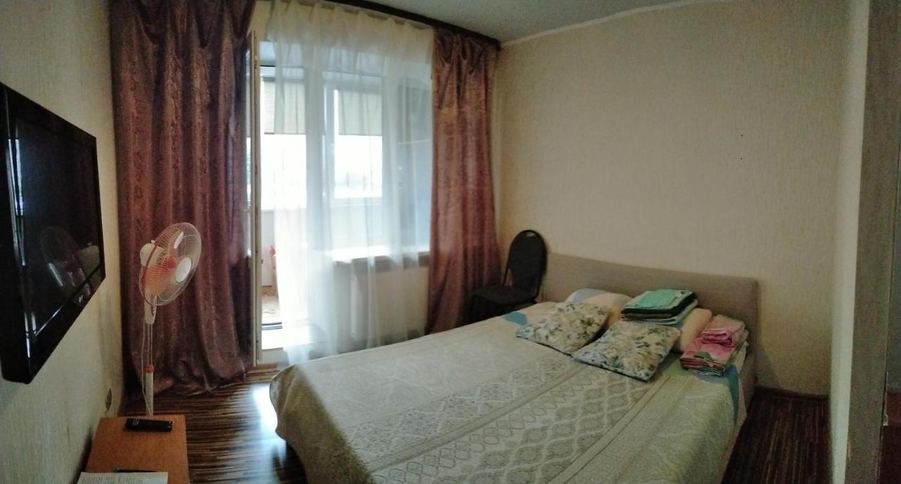 Apartamenty Riadom S Centrom Goroda Veliky Novgorod Exterior photo