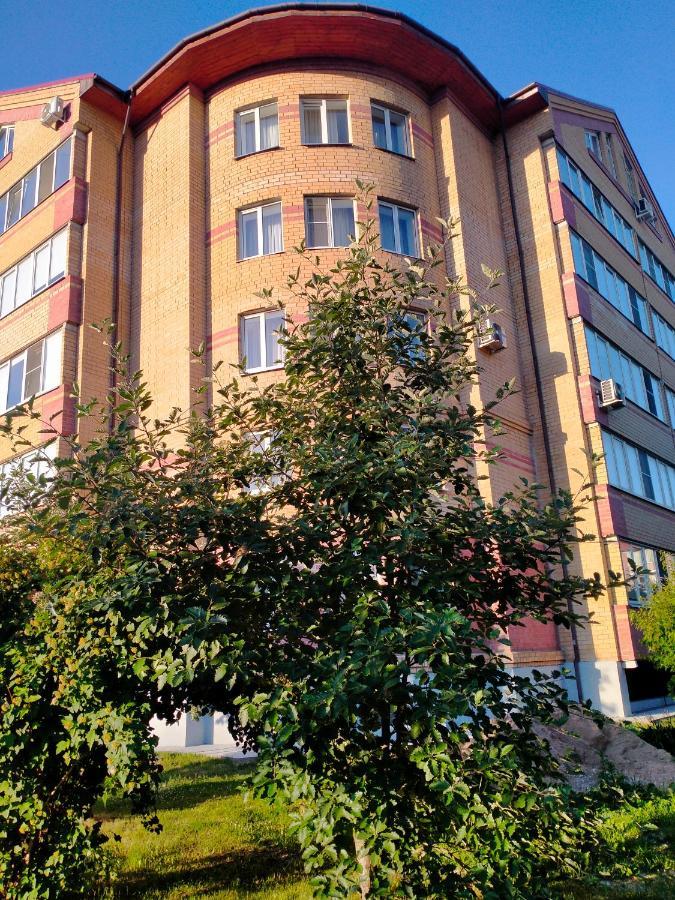 Apartamenty Riadom S Centrom Goroda Veliky Novgorod Exterior photo